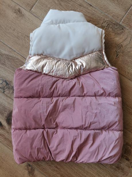 Vatovaná vesta v. 110, reserved,110