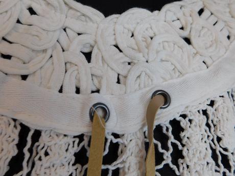 Kvalitne velmi pekne azurove pončo, 42