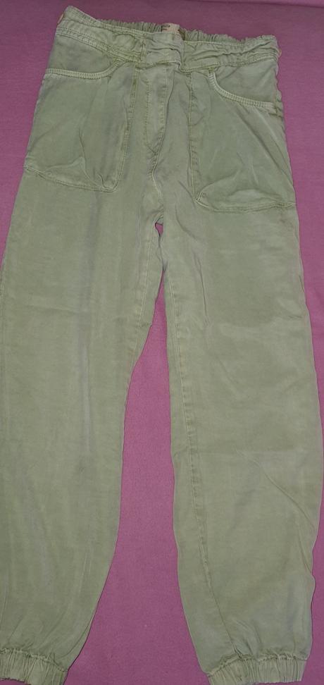 Ľahučke letné nohavice, zara,140