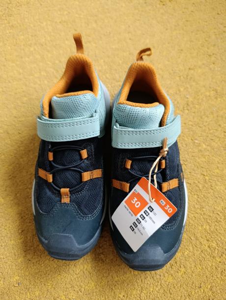 Turistické topánky decathlon (veľkosť 30), quechua,30
