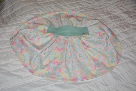 Suknička a dee, 110