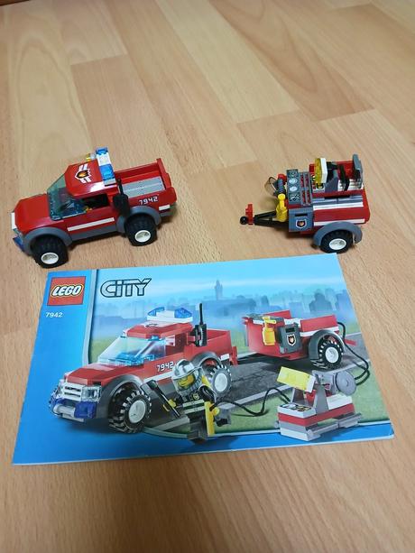 Lego 7942 hasiči, 