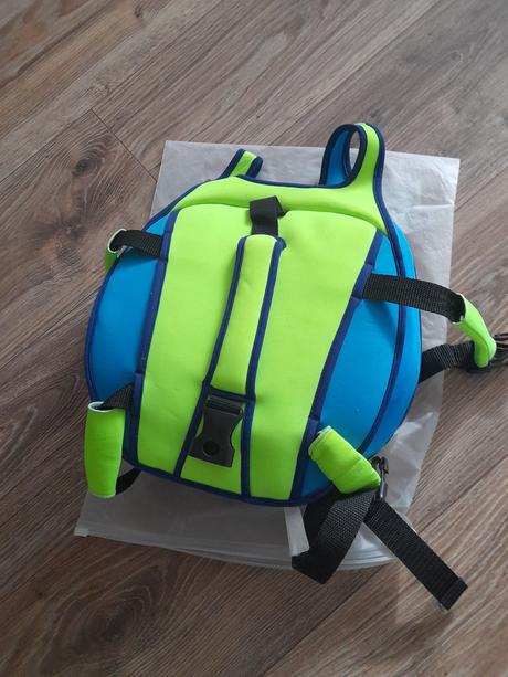 Vesta na plávanie aquasphere, 