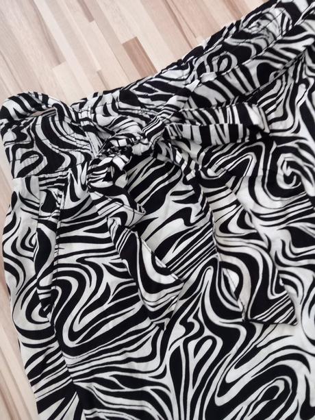 Lahučké šortky, amisu,36 / 38 / m / s