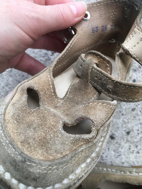 Kožené sandálky č.23, 23