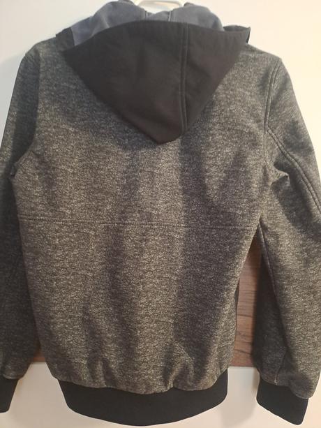 Sofschelova bunda, h&m,152