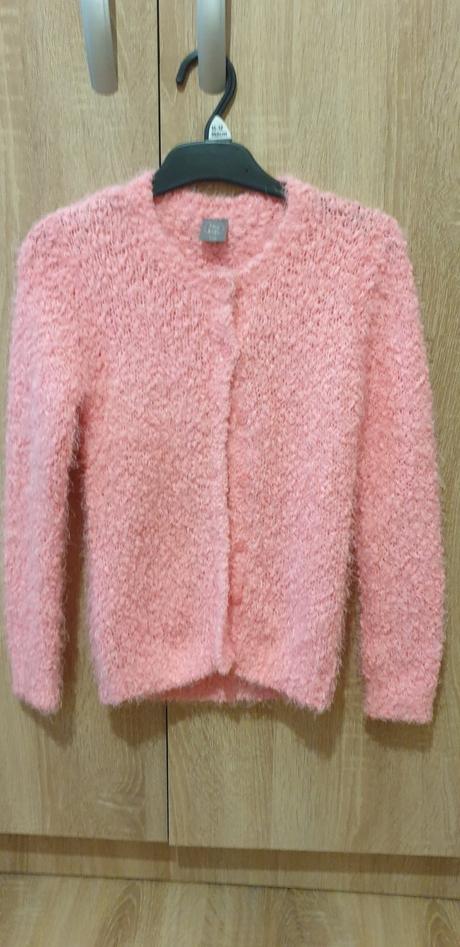 Dievčenský svetrík, 128