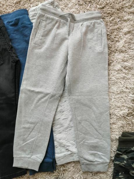 Balík teplákov 122, 122–134