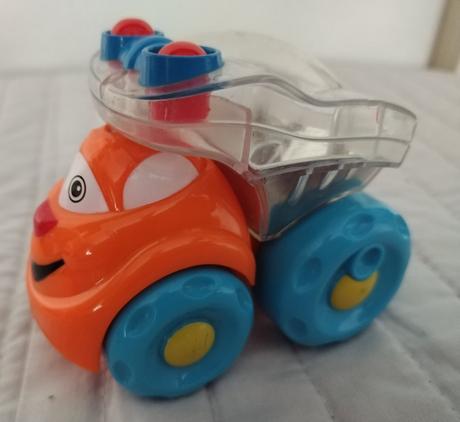 Balík hračiek a autíčok pre najmenších mix 6 ks,