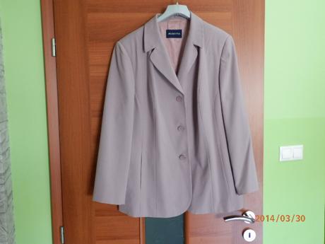 Kostym trojdielna, 52