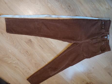 Menčestrové nohavice hnede dievčenské, pull&bear,152