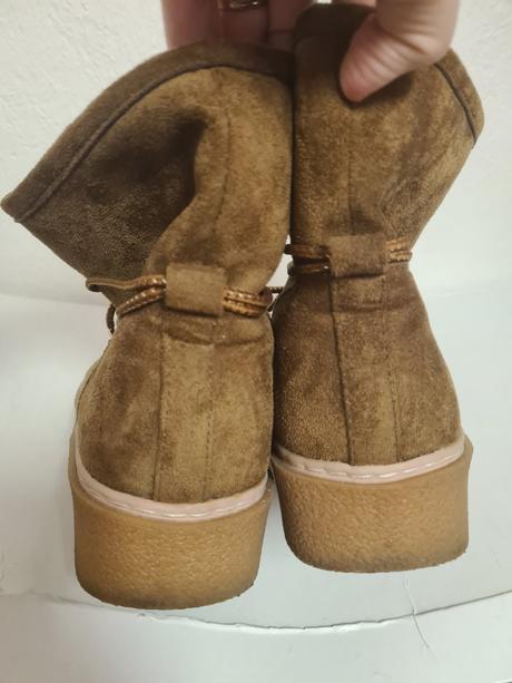 Krasne clenkove cizmy, 39