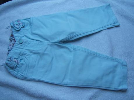 Nohavice s kvetinkou, baby club,74