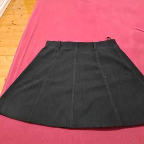 Dámska sukňa čierna, 38