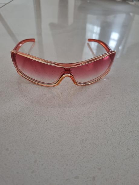 Športové slnečné okuliare, 