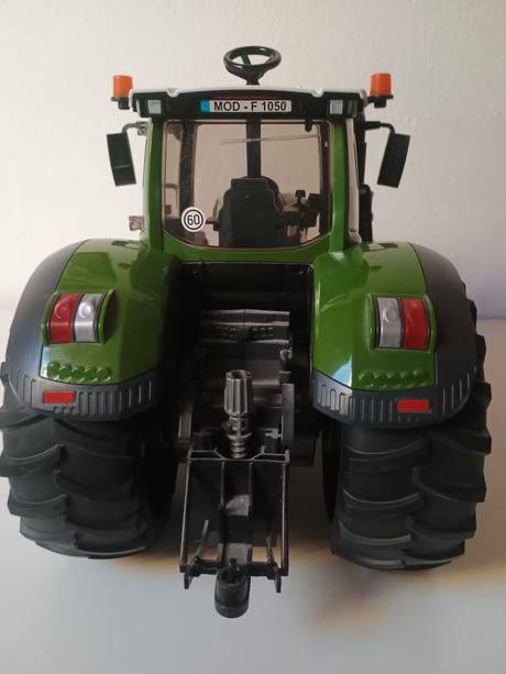 Traktor john deere,