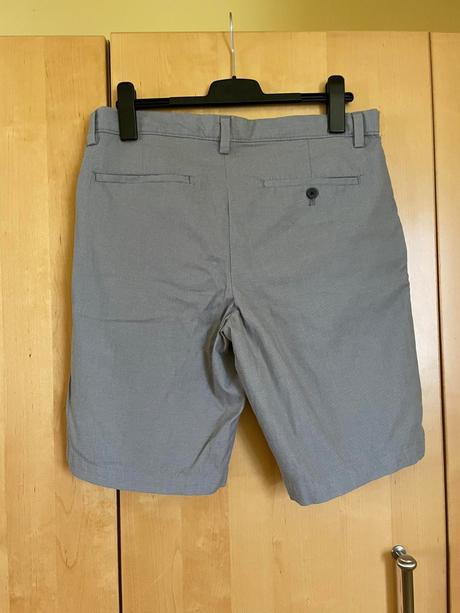 Elegantné pánske šortky w 32, značky banana rebubl, 32