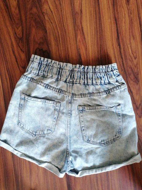 Šortky s, s