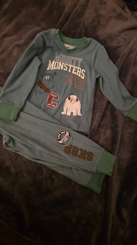 Teply set domsce oblecenie c 98, c&a,98