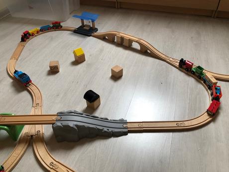 Drevená ikea vlaková dráha, 