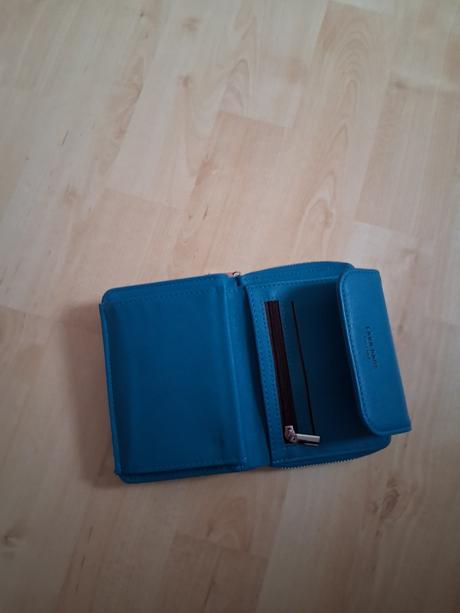 Peňaženka, lara bags