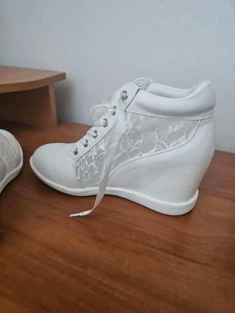 Luxusné kožené topánky - sneakery, 39