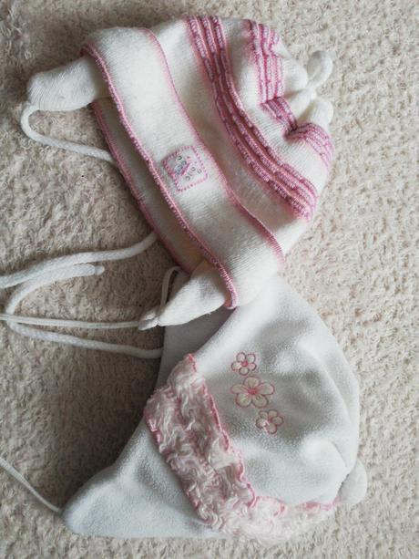 Čiapky pre dievčatá, 50