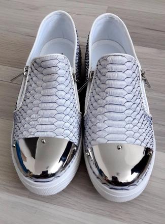 Dámske mokasíny strieborné/nenosené, 37