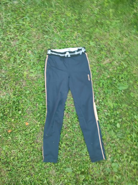 Jazdecké nohavice, 128