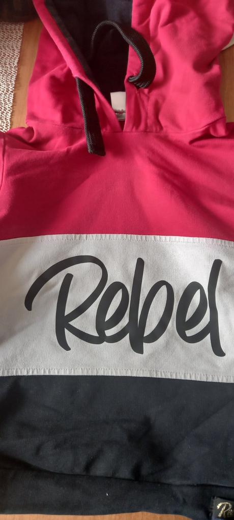 Mikina, rebel kids,92