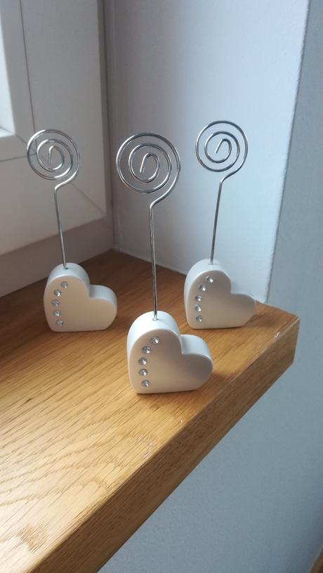 Srdiečka držiaky na menovky,