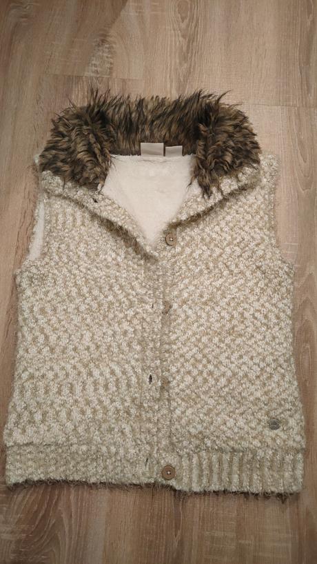 Krásna vesta s kožušinkou, 164