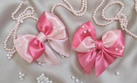 Saténová mašľa s perličkami, 