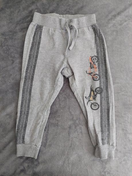 Tepláky motocykle zn.lindex veľ.92, lindex,92