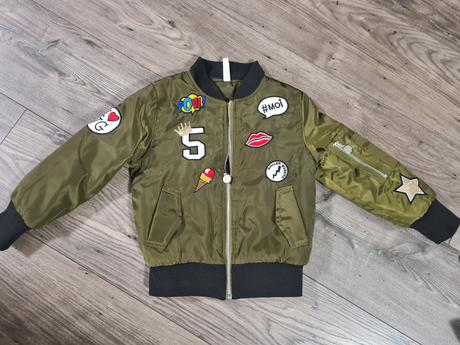 Dievčenská bomberka, 116