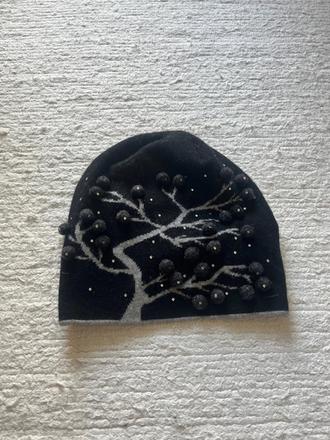 Čiapka kamea s 3daplikaciami,