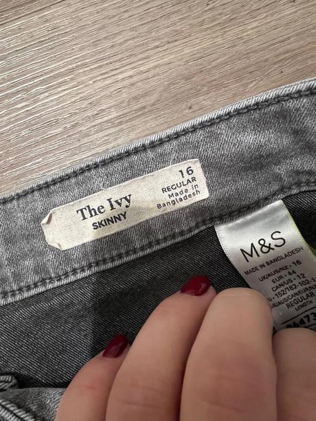 Dziny, marks & spencer,44