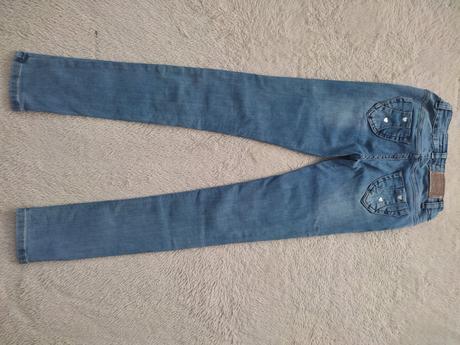 Krásne rifle pre chudšie dievcata, 164