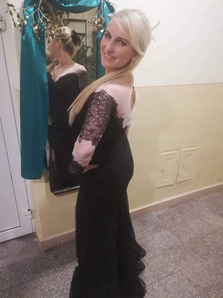 Krásne plesové šaty, m