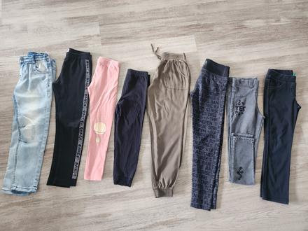 Balík nohavíc a riflí a legín 8 ks, 122–134