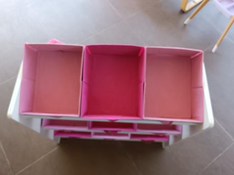 Polička do izby, 
