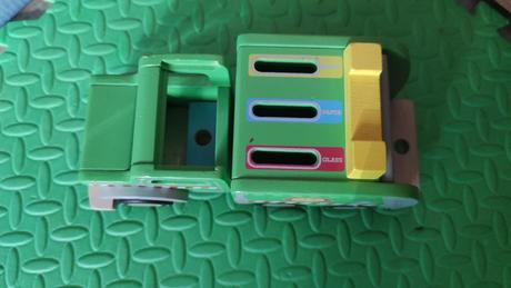 Smetiarske drevené auto cca 20 cm,