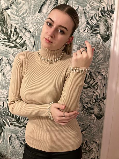 Dámsky béžový rebrovaný rolák s perličkami (uni), l / m / s