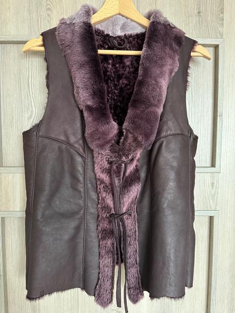 Kožušinová vesta, 40