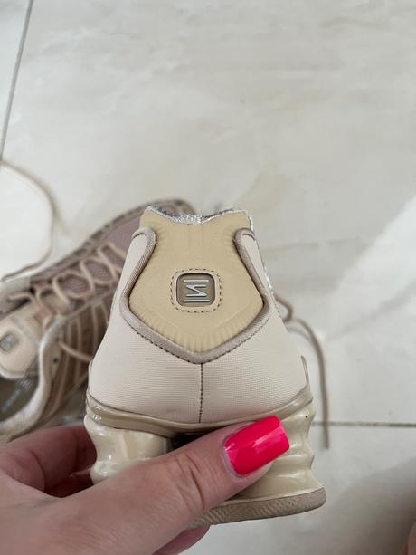 Nike shox pieskova, nike,39