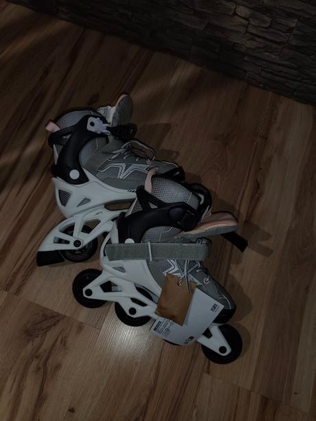 Nové korčule 35/38, 37