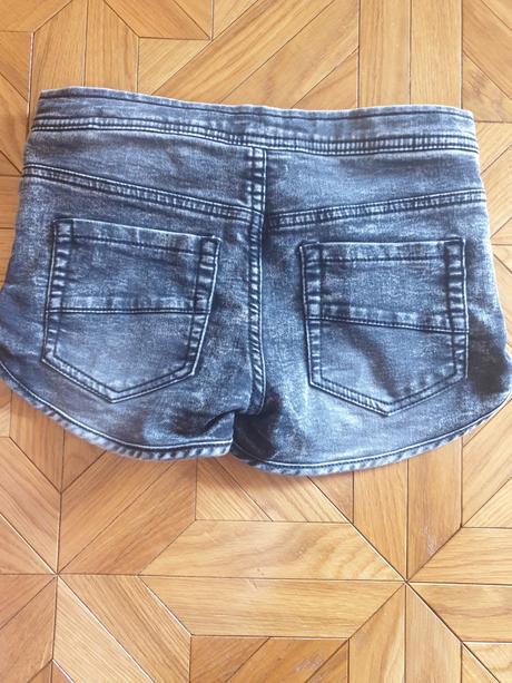 Kratke nohavice, 140