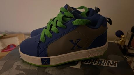 Tenisky s korčulami, 30