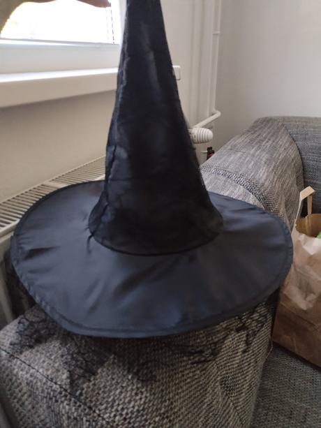 Klobúk s metlickou, 