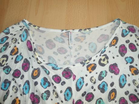 Bielo-farebne lahke letne tricko na leginy, fishbone,l